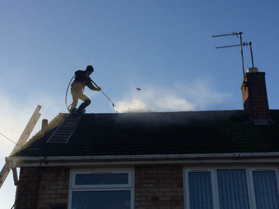 roof cleaning wolverhampton